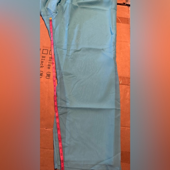 Elegant Blue Sparkly Embroidered 3-Piece Set - Picture 10 of 10